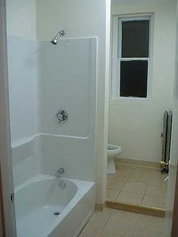 3 bed, 1.5 bath, $4,800 — Photo 4