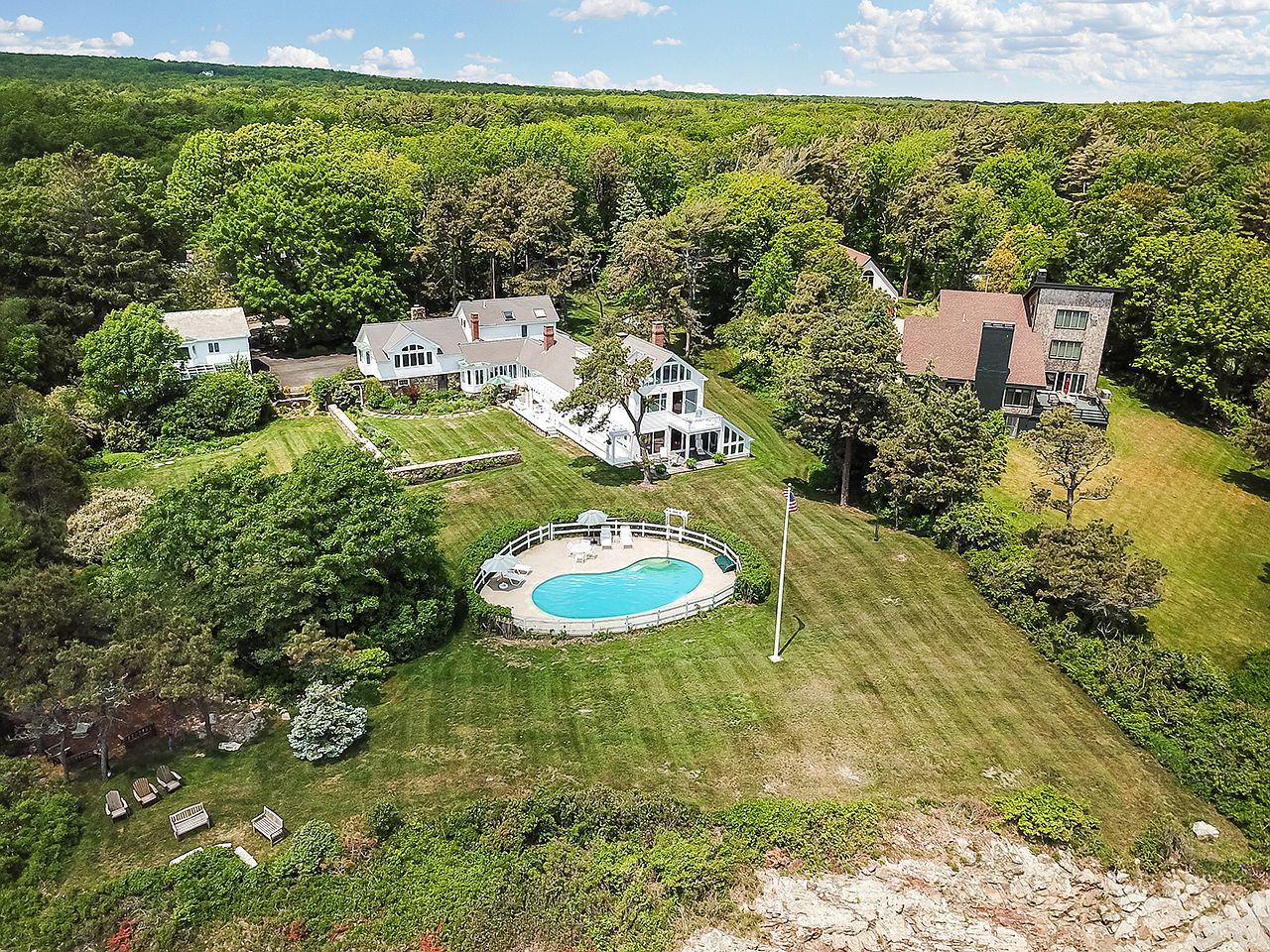 413 Shore Rd, Cape Neddick, ME 03902 Zillow