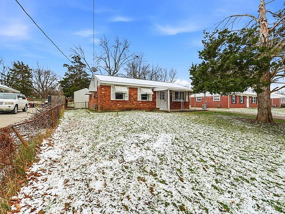 3rd image of 619 Charwood Dr
