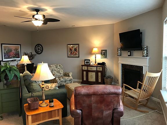 2nd image of 6274 Sugar Maple Dr