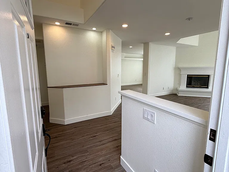 1828 Monserrat Way — Photo 34