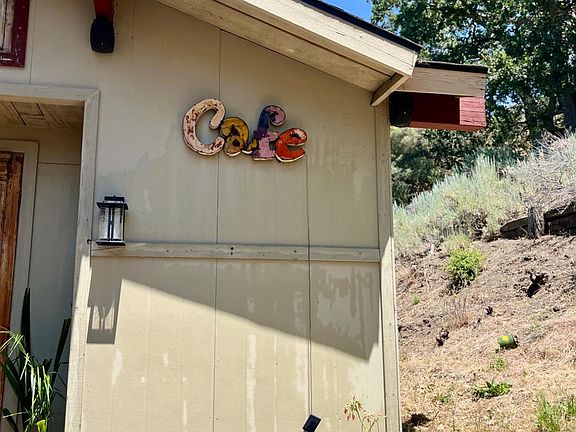 3rd image of 29901 Skyline Dr