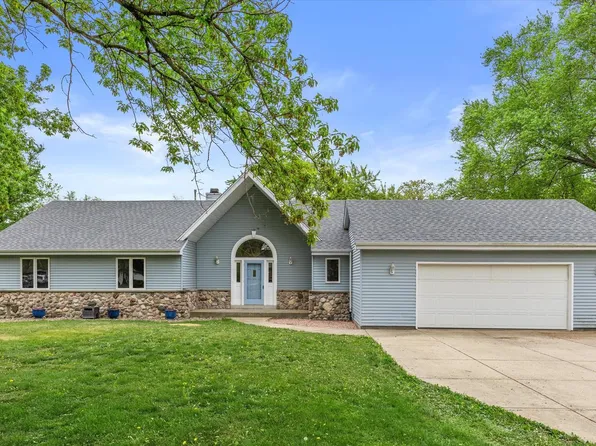 2931 W Franklin TERRACE, Franklin, WI 53132