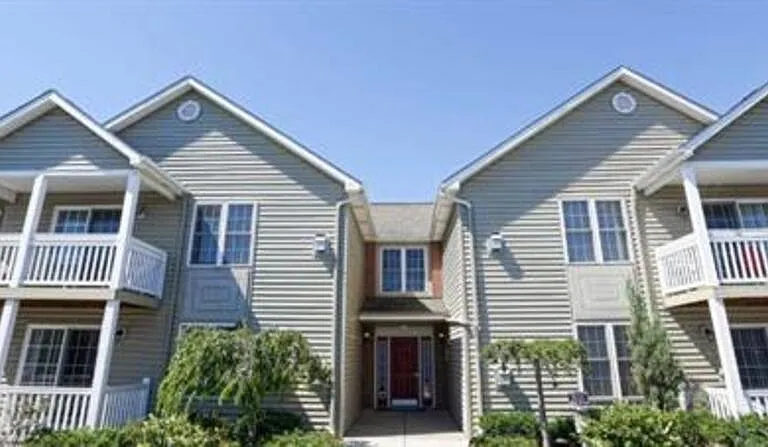 499 Burroughs Dr #5 — Photo 6