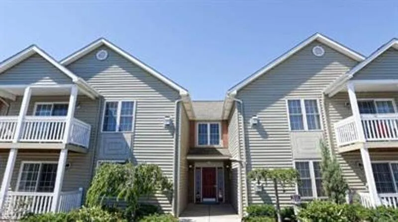 Primary Photo - 491 Burroughs Dr #3