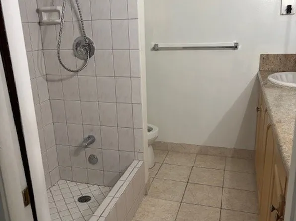 1655 Makaloa St APT 909, Honolulu, HI 96814