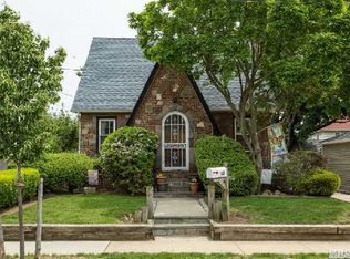 55 Cumberland St, Rockville Centre, NY 11570