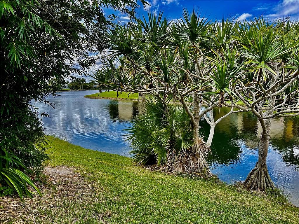 7661 NW 88th Ln, Tamarac, FL 33321 | Zillow