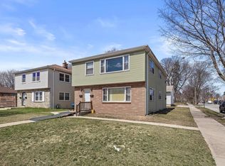7200 W Hampton Ave #7202, Milwaukee, WI 53218