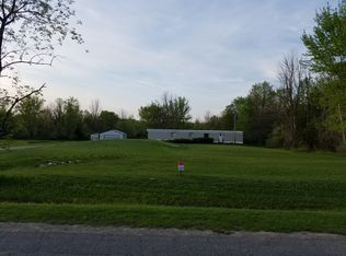 70532 8th Ave, South Haven, MI 49090