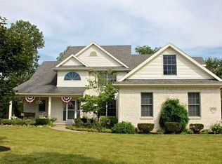 6547 Saddle Bridge Dr E, Whitehouse, OH 43571