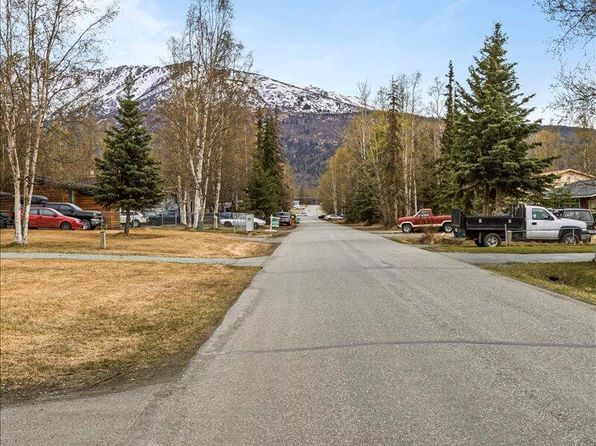 10209 Colville St, Eagle River, AK 99577