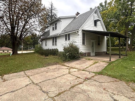 2nd image of 450 S Main St