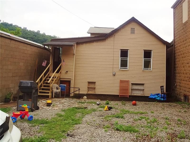 2nd image of 126 State St