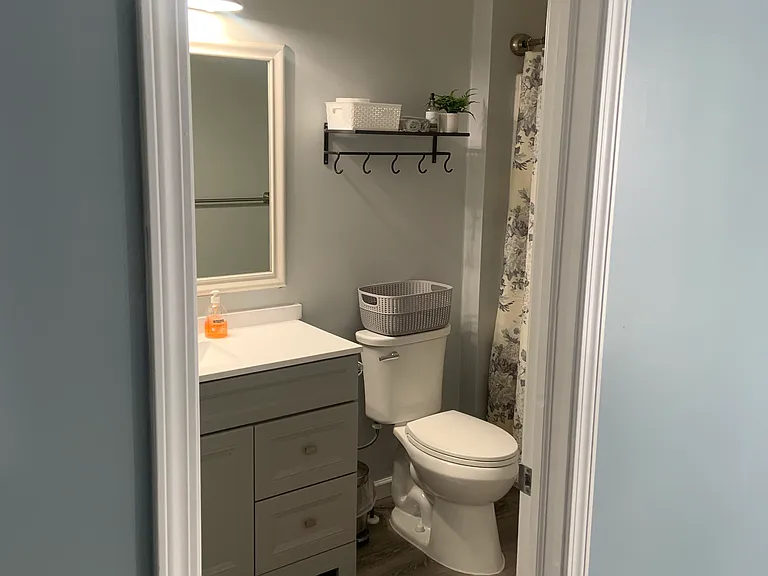 612 E Maple St — Photo 18
