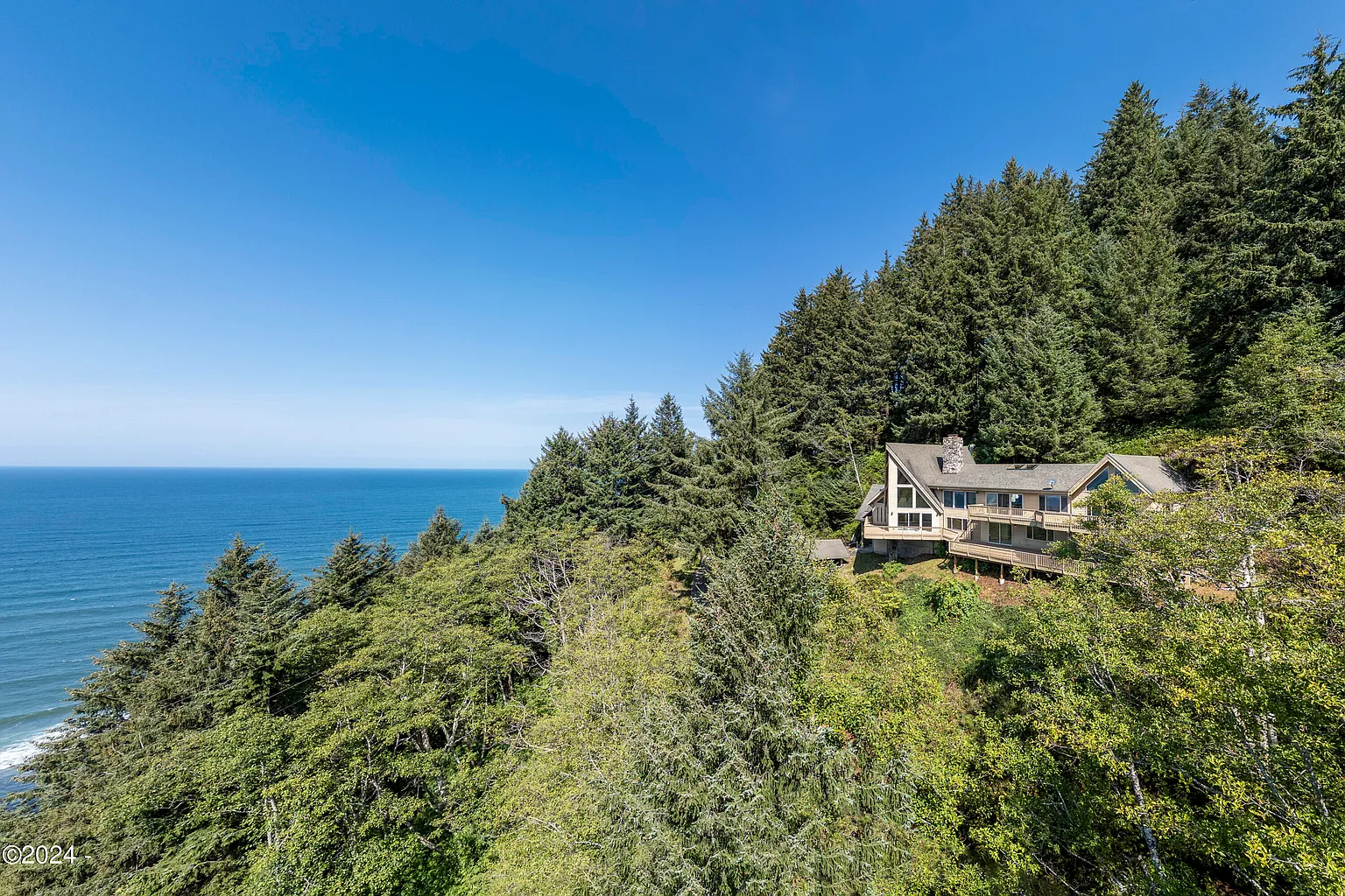 94515 Highway 101 S photo 1