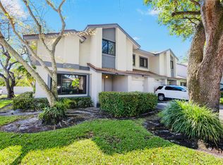 5220 Gate Lake Rd #5220, Tamarac, FL 33319
