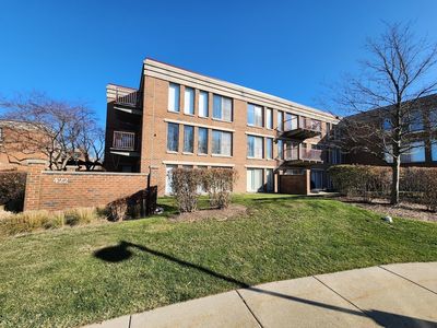 422 Kelburn Rd APT 221, Deerfield, IL, 60015