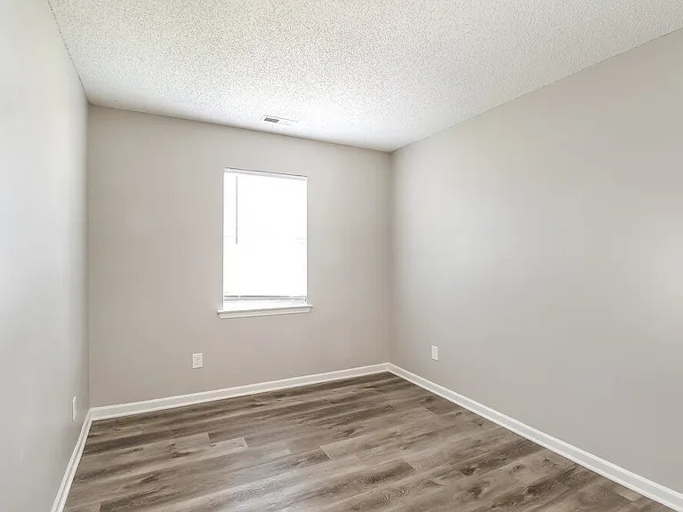 137 Lantana Dr — Photo 14