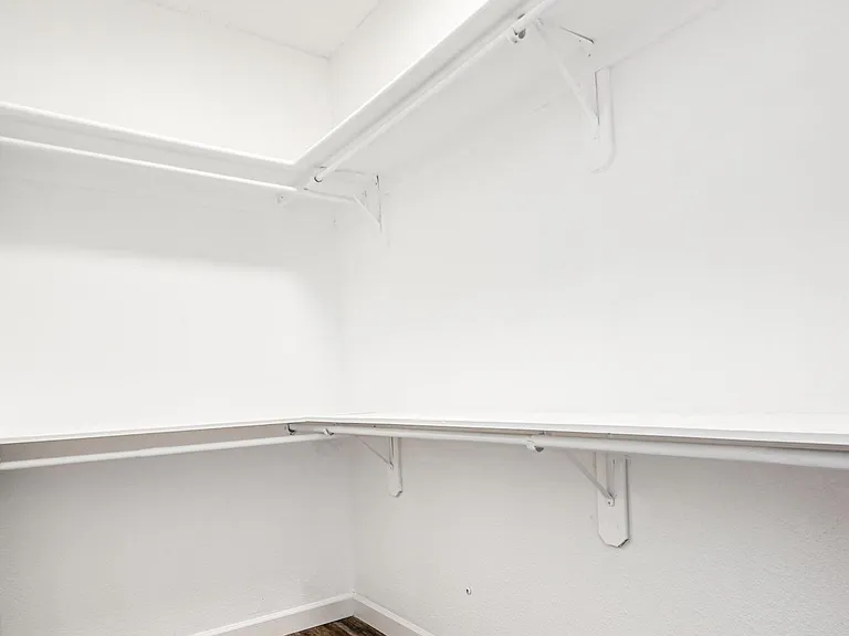 1229 Diamond Cove Pl — Photo 36