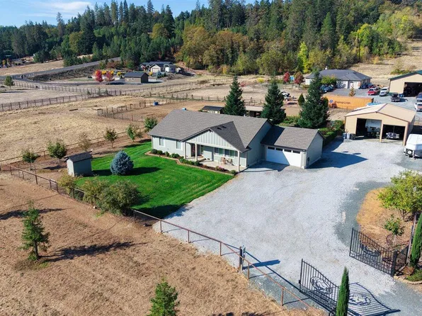 5786 Riverbanks Rd, Grants Pass, OR 97527