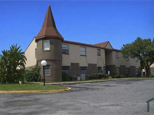 9011 Westchester Cir, Tampa, FL 33604