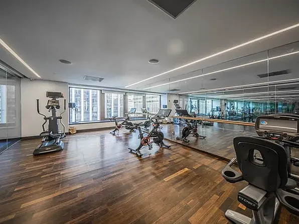 75 Wall Street image 21 of 25