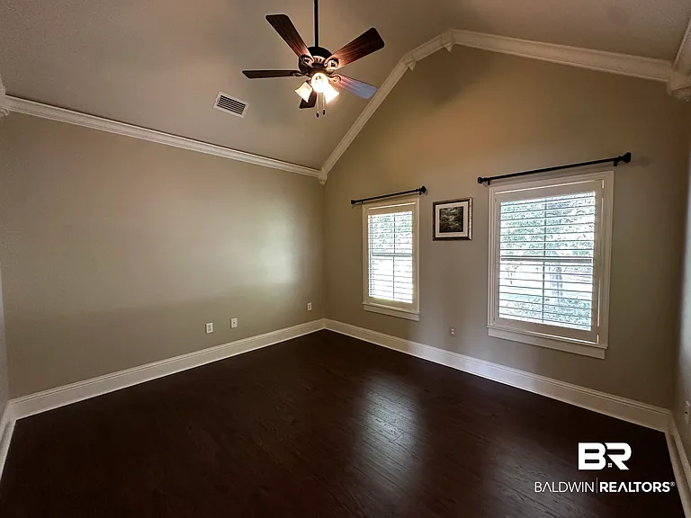 814 Darrah St — Photo 18