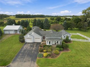 6071 Ridge Chapel Rd, Williamson, NY 14589