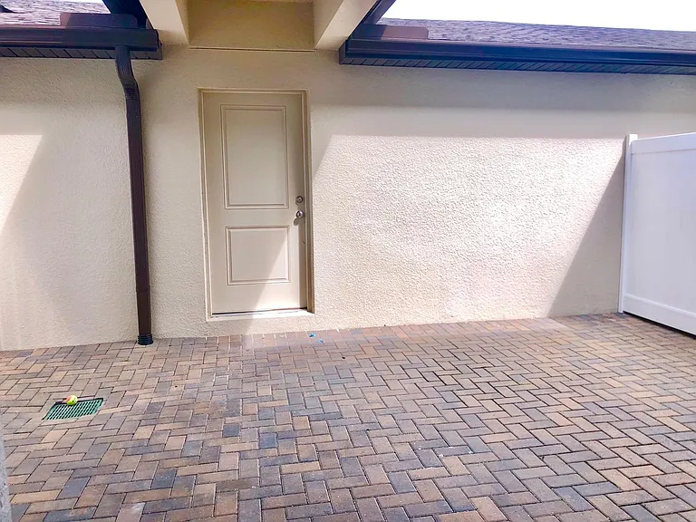 2674 Mead Ave — Photo 62