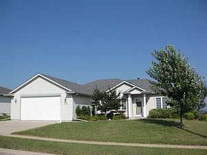 1st image of 525 Autumn Crest Dr