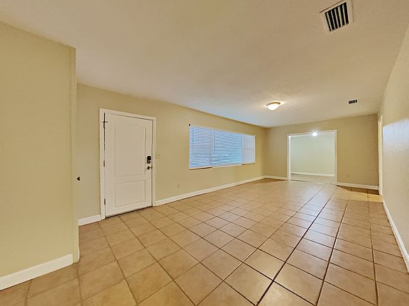 3rd image of 2502 Winter Park Rd