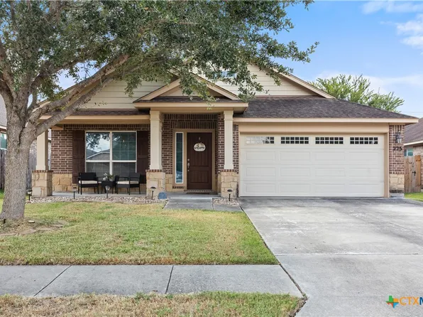 225 Terravista Trl, Victoria, TX 77904