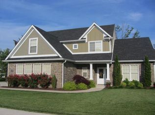 4910 Royal Lytham Dr, Columbia, MO 65203