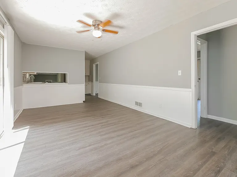 5645 Morning Creek Cir — Photo 12