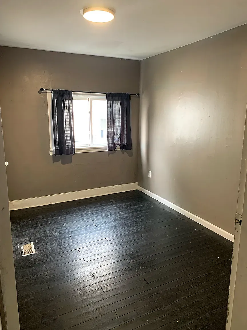 3 bed, 1100 sqft, $1,695 — Photo 4