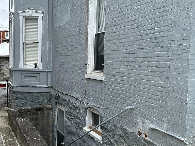 111 King St #BS — Photo 4
