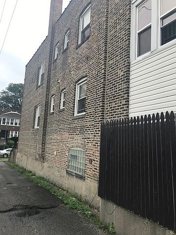 2nd image of 7914 S Sangamon St