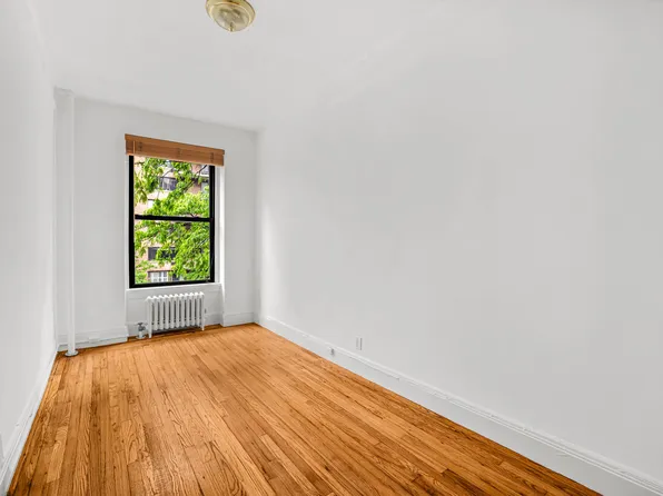 26 West 97th Street 3A image 3 of 6