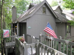 145 Fairway Villas Dr, Sapphire, NC 28774