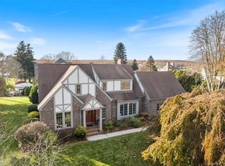 55 Marlin Dr, Groton, CT 06340