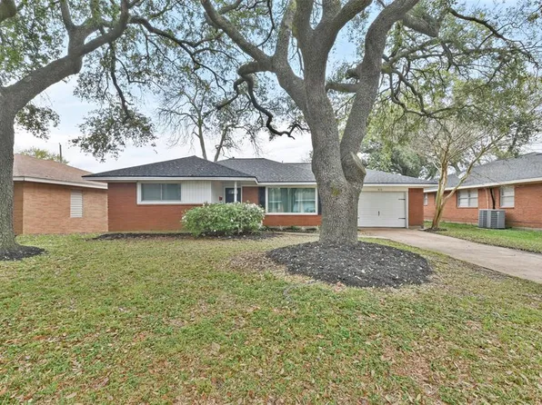 810 Martha Street, Deer Park, TX 77536