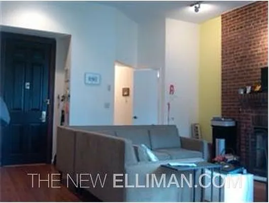 Rented by Douglas Elliman | media 16