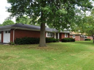 800 N 43rd St, Belleville, IL