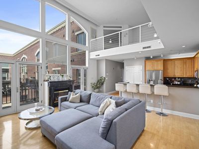 1515 North Van Buren STREET #512, Milwaukee, WI, 53202