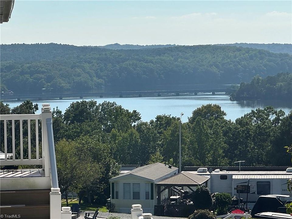 1st image of 331 Mount View Ln
