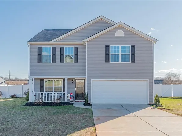 221 Estelle Dr, Lexington, NC 27295
