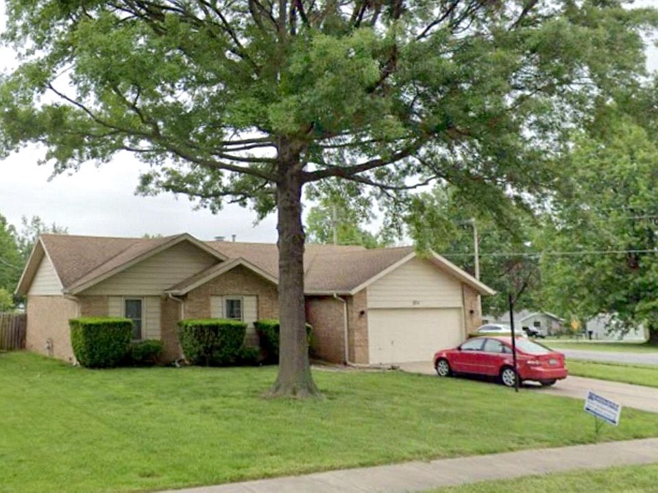 Gorgeous all brick home in excellent Springfield location. All new beautiful HGTV renovated!