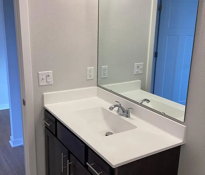 N161W21803 Daisy Dr — Photo 12