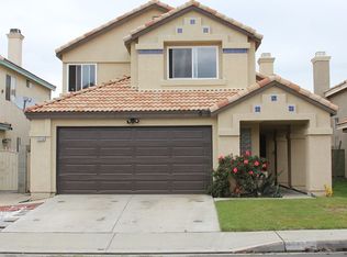 15556 Villa Del Rio Rd, Fontana, CA 92337